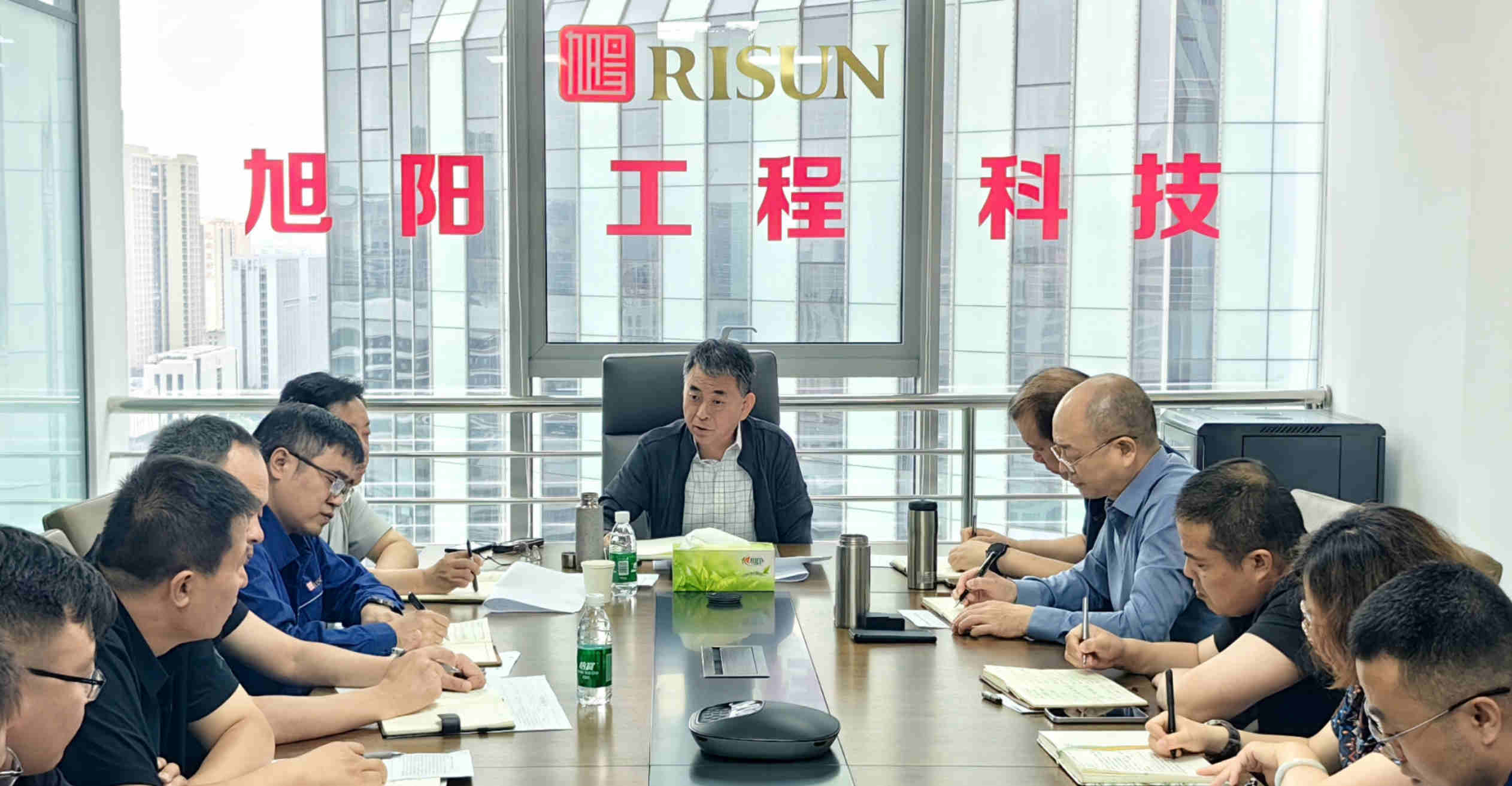 集团董事长杨雪岗在旭阳工程科技 太原分公司组织召开员工座谈会